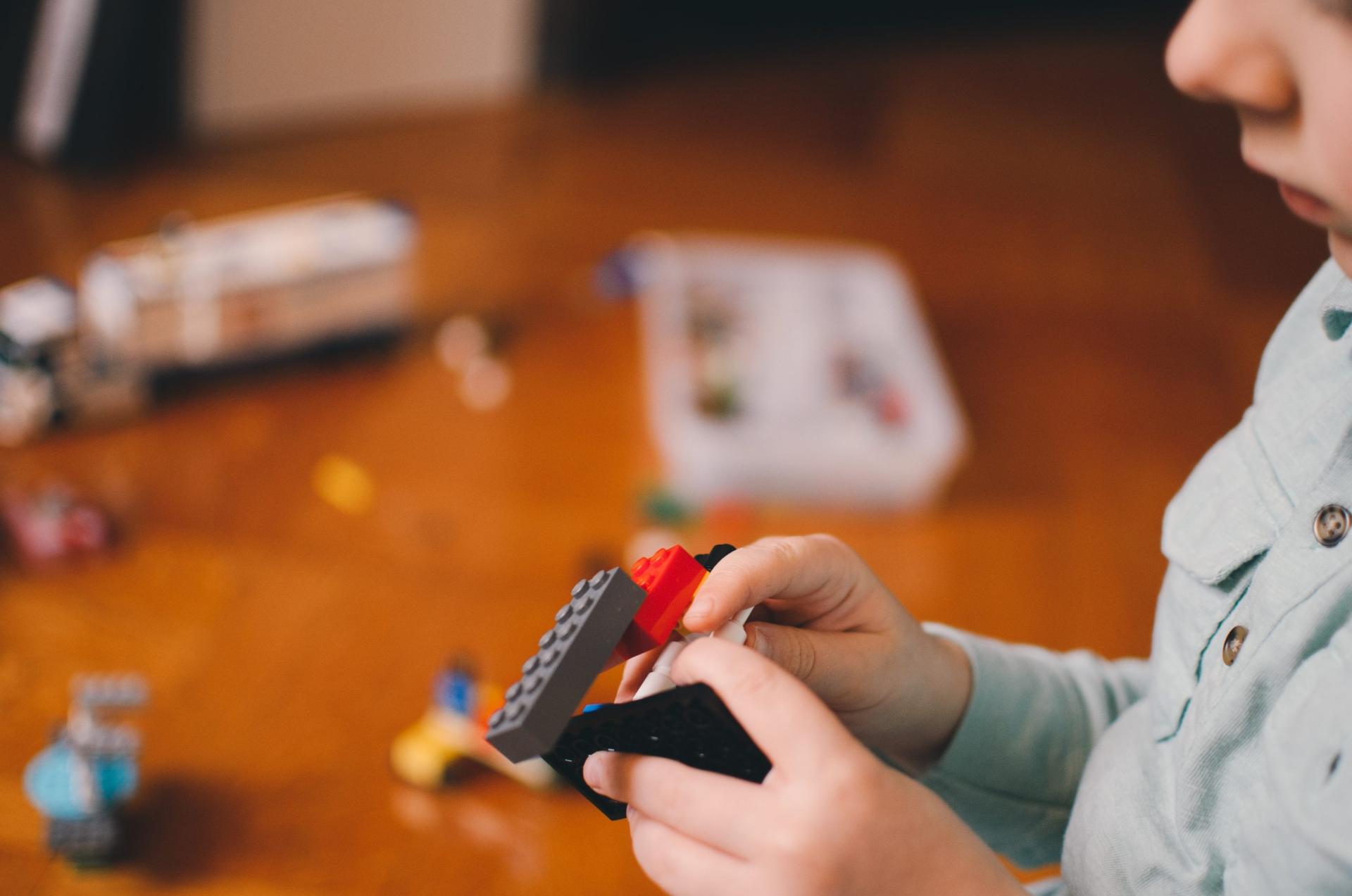 Thinking of international trade as like building legos -- news for week of Oct 17