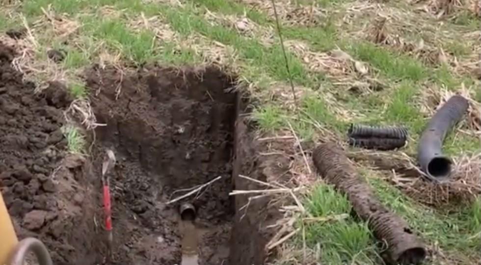 USA Farm Tour-Fixing Tile